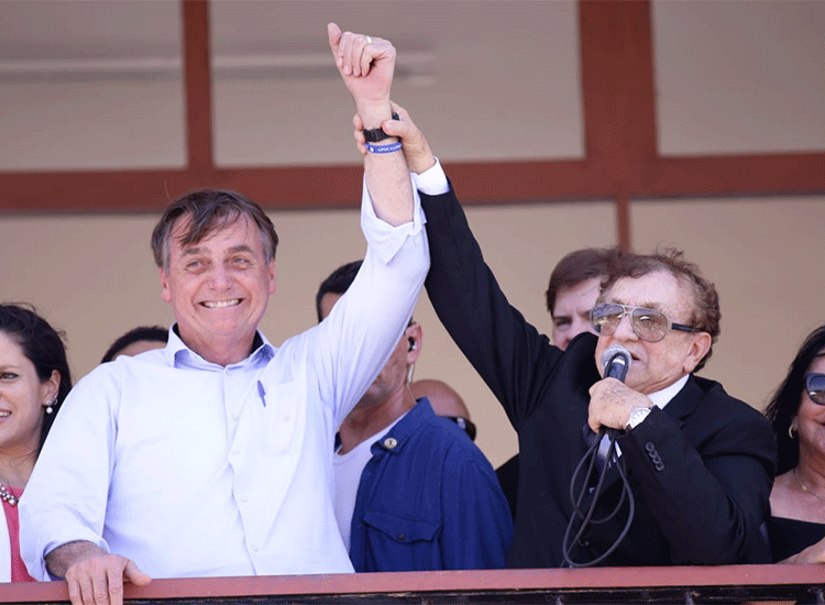Em Parnaíba, Bolsonaro diz que vai acabar com co-co; “comunistas e corruptos”