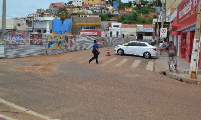 Em Picos, Avenida Getúlio Vargas e rua Coelho Rodrigues mudarão de sentido nos próximos dias