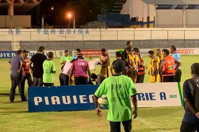 Árbitro passa mal, se recupera e apita jogo no Campeonato Piauiense