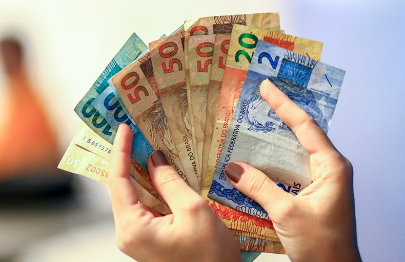 Governo anuncia R$40 bi para empresas pagarem salários