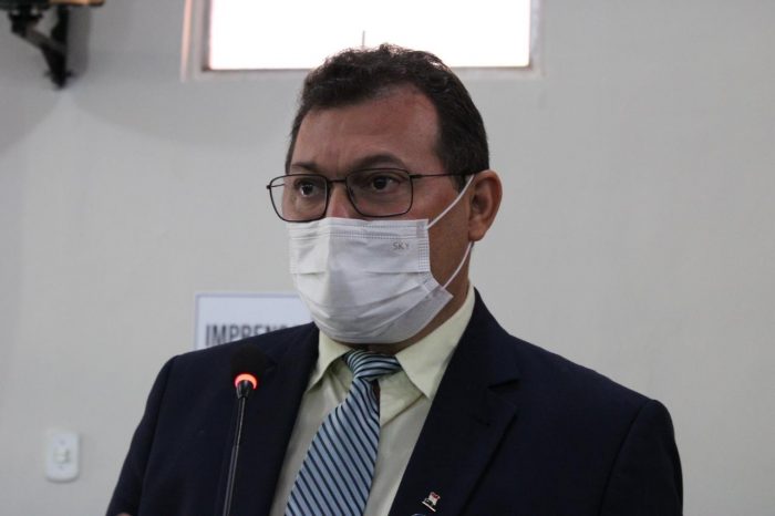 Chaguinha solicita UTIs móveis para o Hospital Regional e Secretaria de Saúde de Picos