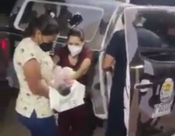 Bebê nasce dentro de viatura da Polícia Militar em Fronteiras