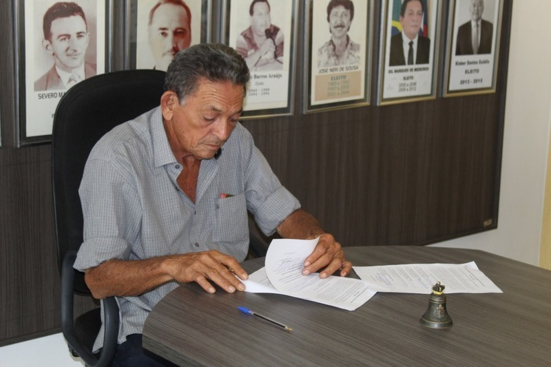 Prefeito Gil Paraibano emite decreto com protocolo para realização de eventos