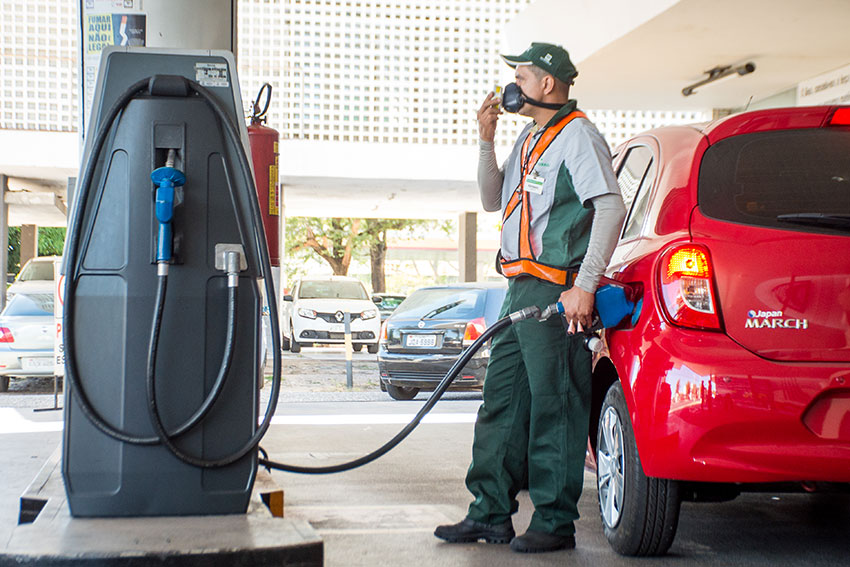 Preços de gasolina e diesel aumentam hoje nas refinarias da Petrobras