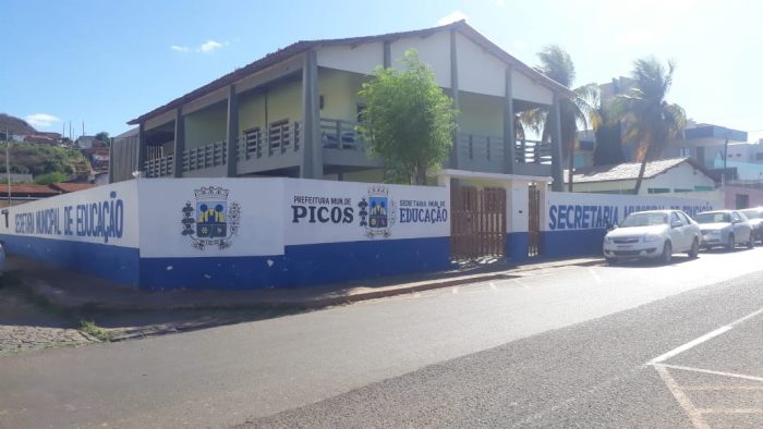 Início das aulas da Rede Municipal de Picos  são adiadas