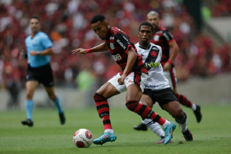 Flamengo derrota Vasco novamente e buscará o inédito tetracampeonato Carioca