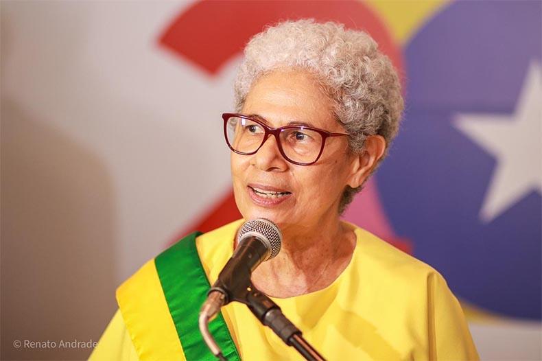 Em decreto, Regina Sousa proíbe campanha eleitoral em órgãos do governo