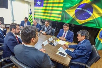 Wellington Dias e Rafael discutem fortalecimento de programas sociais no Piauí