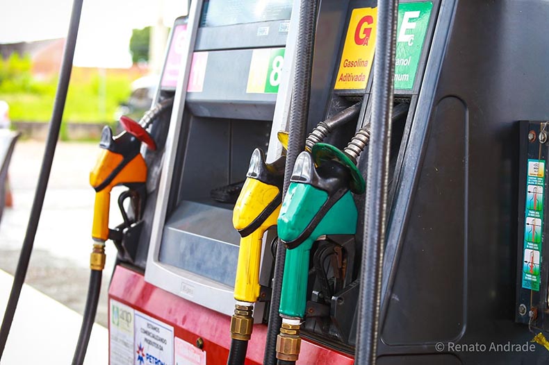 Preço da gasolina sobe 9% e fica mais caro em todas as regiões