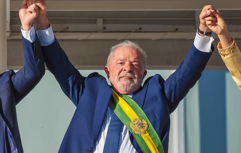 Próximo dos 100 dias de governo, Lula tem seis pedidos de impeachment
