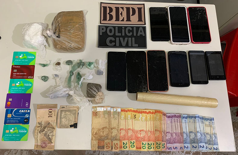 Suspeitos são presos em operação contra o tráfico de drogas em Itainópolis