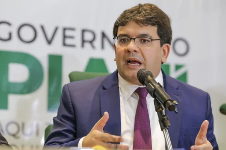 Rafael Fonteles sanciona lei que insere jovens em empregos