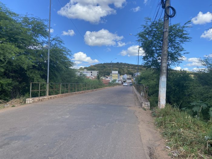 Vereador Marcos Buriti viabiliza alargamento da ponte do bairro Passagem das Pedras