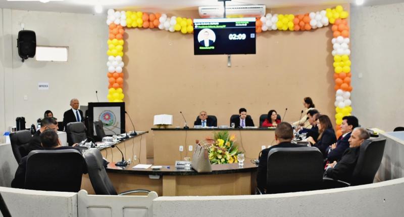 Câmara de Picos aprova decretos legislativos em Sessão Ordinária