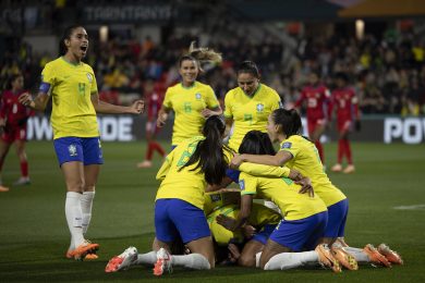 Seleção feminina estreia na Copa do Mundo com goleada sobre o Panamá