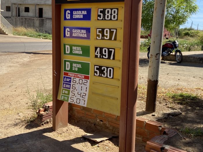 Com aumento, Postos reajustam valores dos combustíveis em Picos
