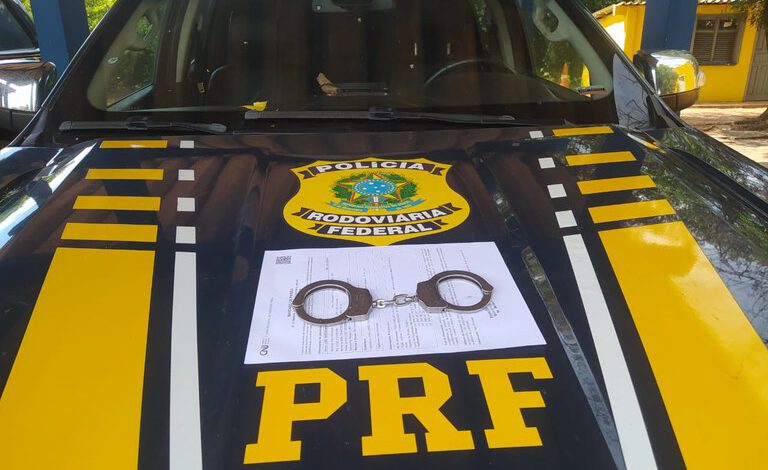 PRF cumpre mandado de prisão contra acusado de homicídio em Picos
