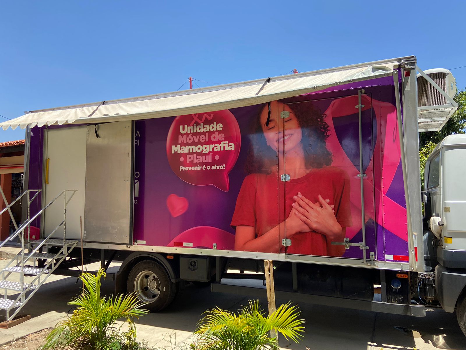 Caminhões realizaram mais de 7 mil mamografias no Outubro Rosa