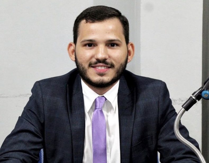 Vereador João Guilherme anuncia pré-candidatura à Prefeito de Santana do Piauí