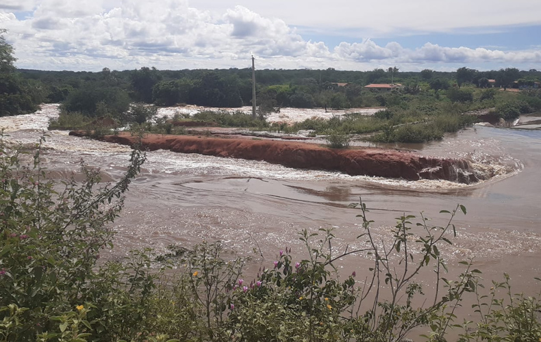 Comunidades afetadas por rompimento de barragem estão isoladas