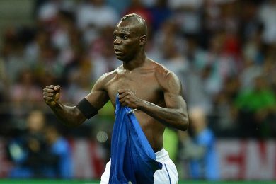 Após novela, Flamengo anuncia em nota que não vai contratar Balotelli