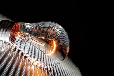 Bandeira tarifária continua no patamar vermelho em setembro