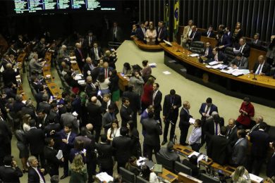 Texto base da reforma da Previdência é aprovado em segundo turno