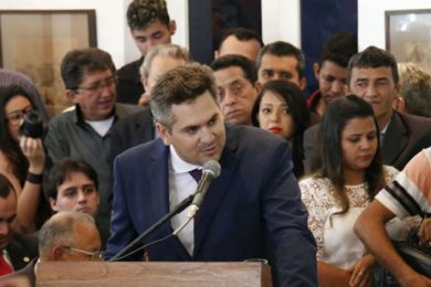 Deputados estão oficialmente de volta à Assembleia