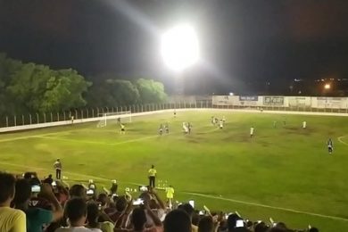 Oeirense empata com Cori-Sabbá e garante vaga na semifinal do Piauiense B