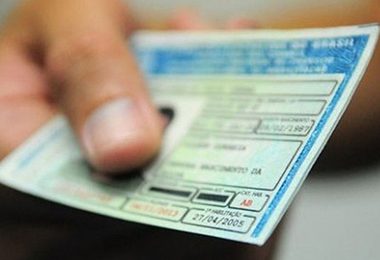 Detran está sem emitir CNH há mais de uma semana no Piauí