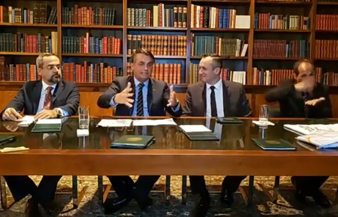 Bolsonaro diz que Piauí é o estado mais pobre e critica governador