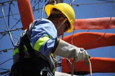 Funcionários são presos suspeitos de cobrar propina para não multar consumidores de energia no Piauí