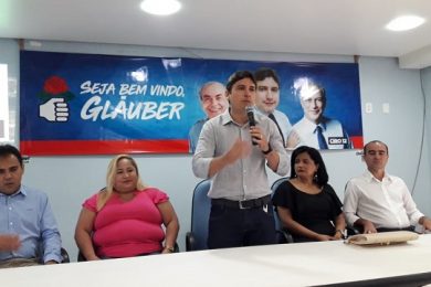 Glauber Silva oficializa pré-candidatura a Prefeito de Picos pelo PDT