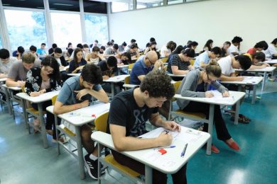 30 concursos com 210 mil vagas são suspensos no Brasil