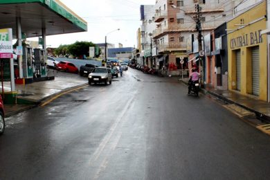Comércio de Picos tem fluxo reduzido devido ao COVID-19