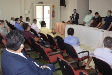 Empresários debatem proposta para volta gradual do comércio em Picos