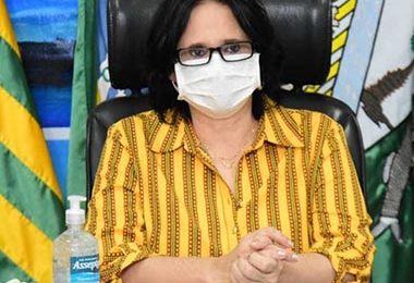 A pedido de Bolsonaro, Ministra visita Floriano e diz: “A gente veio ver o milagre da cloroquina”