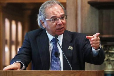 Guedes afirma que auxílio emergencial evitou ‘quebra-quebra’ no Brasil