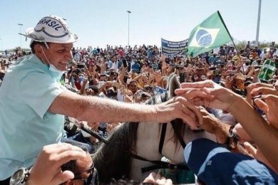 Jair Bolsonaro tem aprovação de 40%, diz pesquisa do Ibope