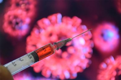 Vacina de Oxford contra Covid-19 alcança até 90% de eficácia