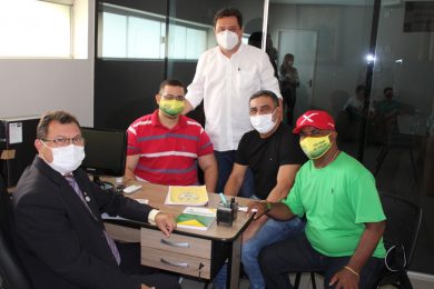 Diretoria da SEP apresenta projeto à presidência da Câmara de Picos