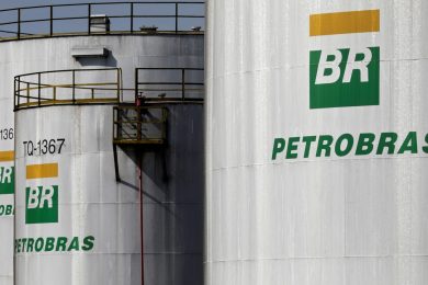 Petrobras muda cálculo de reajuste de combustíveis e mercado reage mal