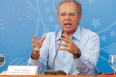Guedes confirma que valor médio do auxílio emergencial será de R$ 250
