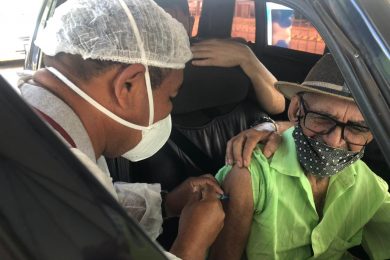 Picos ultrapassa a marca de 10 mil pessoas vacinadas contra o Coronavírus