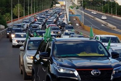 Teresinenses realizam protesto a favor do governo Bolsonaro