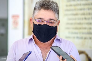 Governador tem que mostrar interesse pelo MDB, diz deputado em reunião