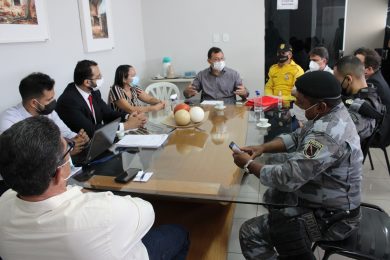 Câmara de Picos realiza reunião para tratar sobre problemas com entregadores de deliveries