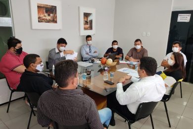 Câmara de Picos intermedia negociações das progressões na rede municipal de ensino