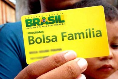 Novo Bolsa Família prevê pagamento médio de R$ 250