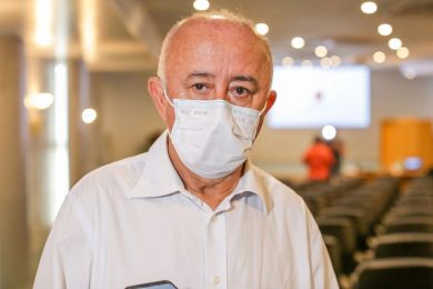 Júlio César confirma indicação da esposa para suplência de Wellington Dias